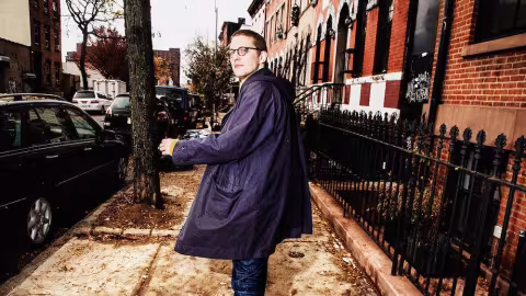 10-lessons-from-floating-points-on-ditching-the-dj-booth-for-the-composers-chair-1448906949.jpg