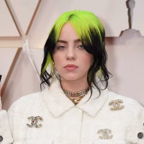 1616058526538653-1616009620-billie-eilish-blonde-hair.jpeg
