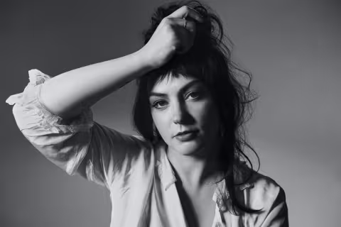 Angel-Olsen-by-Kylie-Coutts-scaled-1.jpg