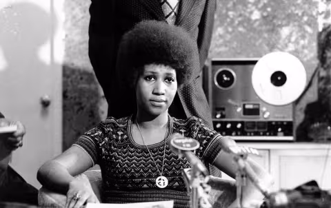 Aretha-Franklin-en-1973.jpg