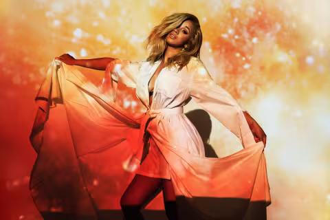 Cardi-B_u2019s-Money-Moves-GQ-May-040918-03.jpg
