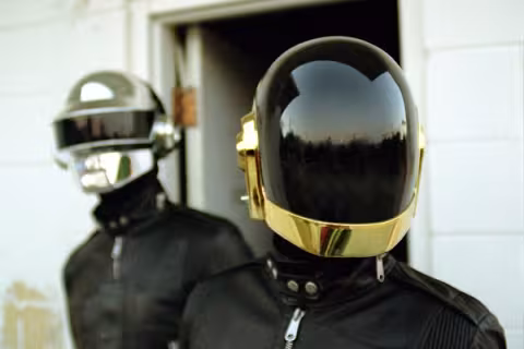 DaftPunksongPics1plou8fjp8JaB1M.jpg