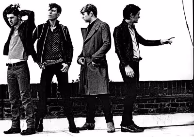 Franz_Ferdinand_FranzFerdinand.jpg