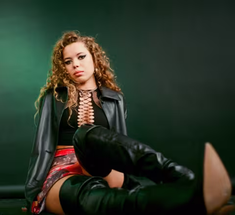 Nilufer-Yanya_painless.jpg