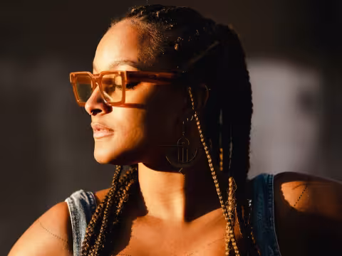 Nubya-Garcia-Sunglasses-2023-by-Fabiola-Bonnot.jpeg