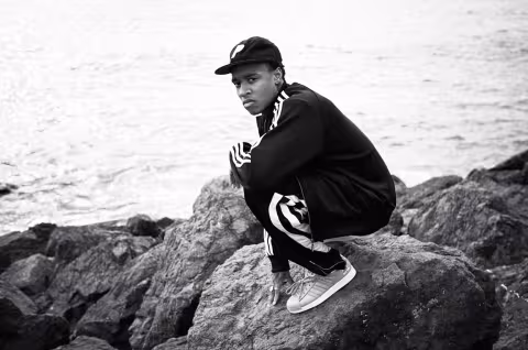 Rejjie-Snow-press-photo-2016-billboard-1548.jpg