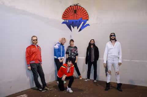 TheVoidz_WallPhoto_MediumSize.jpg