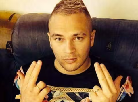 Video-Jul-crie-Vive-Marseille-son-concert-degenere-Un-homme-blesse_portrait_w674.jpg