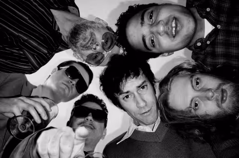 WARMDUSCHER-Press-Shot-2023-Credit-Maisy-Banks-@maisybanks-Reuben-Davies-Lindley-@rrddll.jpg
