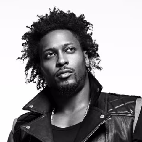 dangelo-twist-out-2014-bw.jpg
