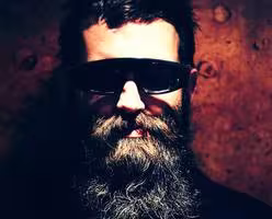 eels-mark-oliver-everett-terrorist-london-thought-so_top.jpg