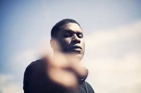 jay-electronica-point.jpg