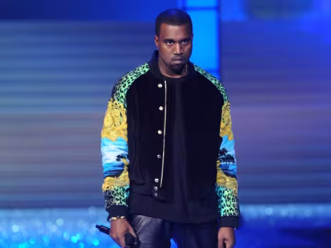 kanye-west-has-never-started-a-trend-in-his-life.jpg