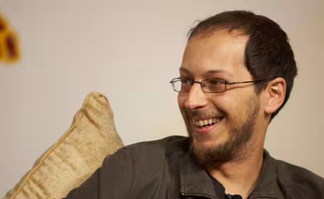 mike_paradinas_456_001.jpg