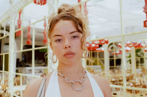 nilufer_yanya_2024.jpg