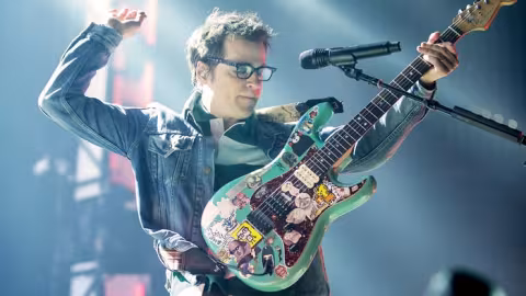 rs-rivers-cuomo-22bdefe3-de49-4185-b672-2454e4dd8590.jpg