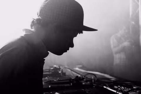 rustie_01.jpg