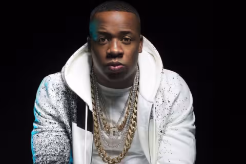 yo-gotti-white-jacket-gold-chainjpg.jpg