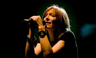 800px-Beth_Gibbons_-_Portishead.jpg