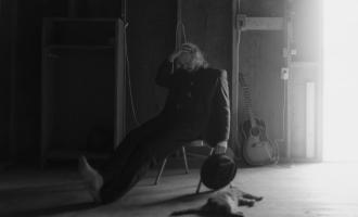 Bon-Iver-Photo-by-Erinn-Springer-1668x1334.jpeg
