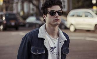 La-playlist-style-d-Adrien-Gallo-chanteur-des-BB-Brunes_visuel_article2.jpg