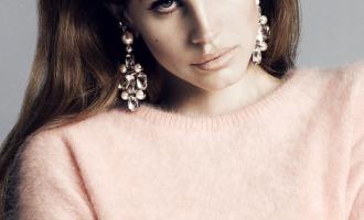 Lana_del_Rey_small2.jpg