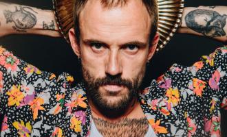 NME_idles_Fiona_Garden6_joe-talbot.jpg