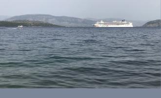 a3606140014_10.jpg