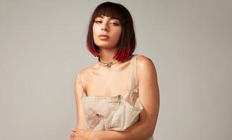 charli-xcx-album-review7924742362646784394.jpg