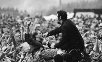 deftones06sw.jpg
