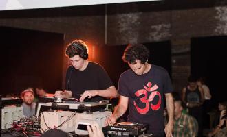jamie-xx-four-tet.jpg