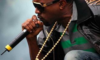 kanye-live-on-fuse_01.jpg
