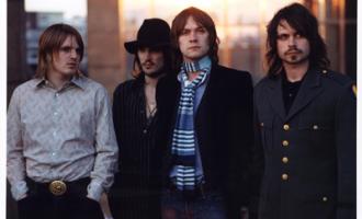 kasabian12-057bc.jpg