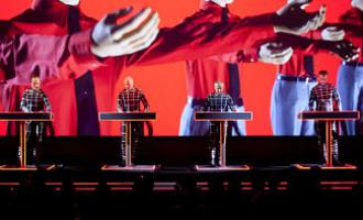kraftwerk325.jpg
