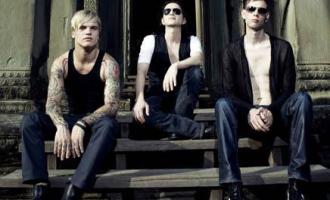 placebo-1-joseph-ilanes-pias-jpg_228422.jpg