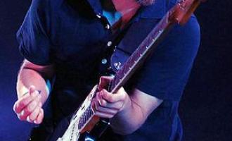 radiohead_narrowweb__300x475_0.jpg