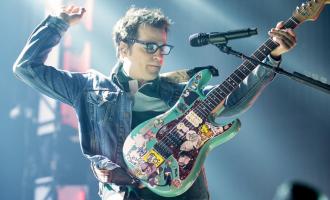 rs-rivers-cuomo-22bdefe3-de49-4185-b672-2454e4dd8590.jpg