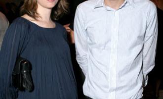 sofia-coppola-baby-girl-11-30-2006.jpg