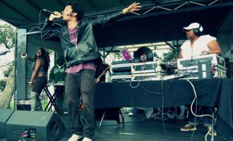 the-coup-perform.jpg