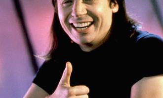 wayne-thumb.jpg
