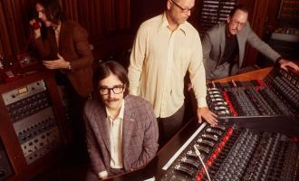 weezer-2021.jpg