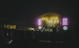 dour-2022-mainstagenuit.jpg